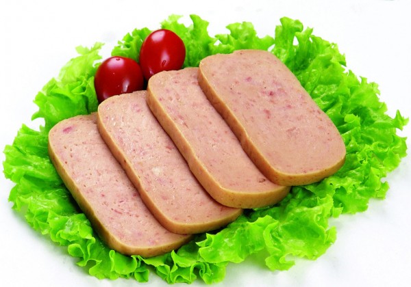 Canned luncheon  meat