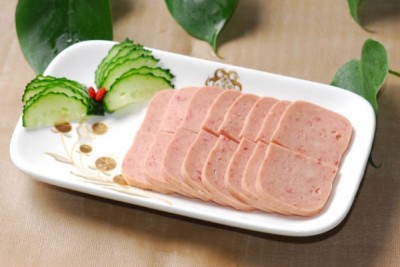 Canned luncheon  meat of 340g, luncheon meat